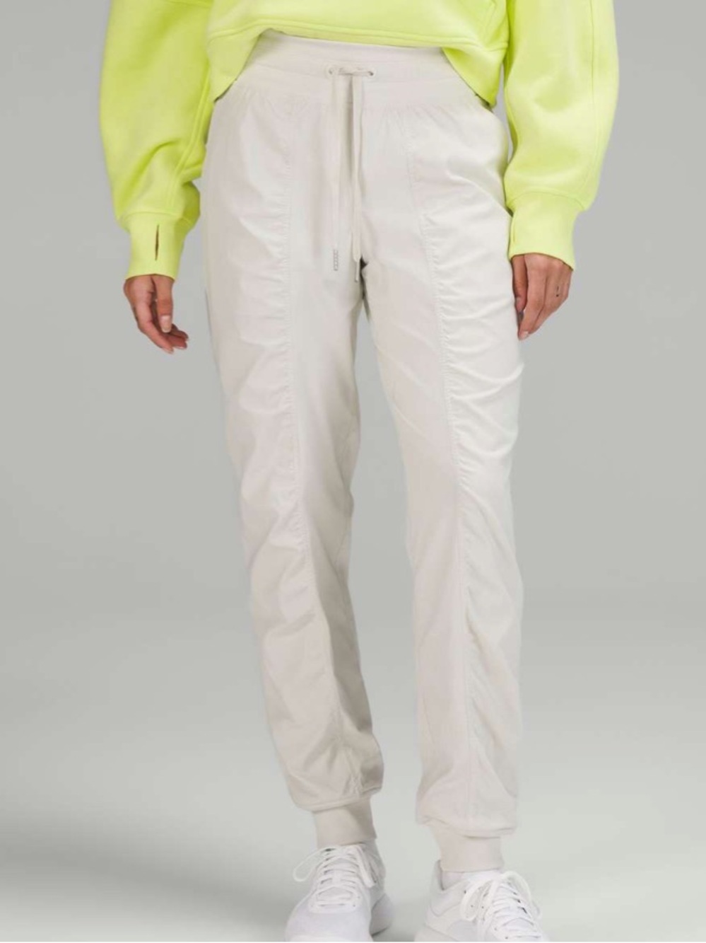 Lululemon Dance Studio Mid-Rise Jogger *Full Length Bone Size 2 Fully Lined
